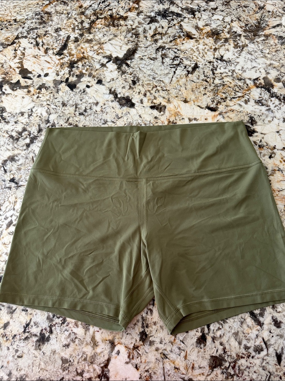 lululemon Align High-Rise Short 6”